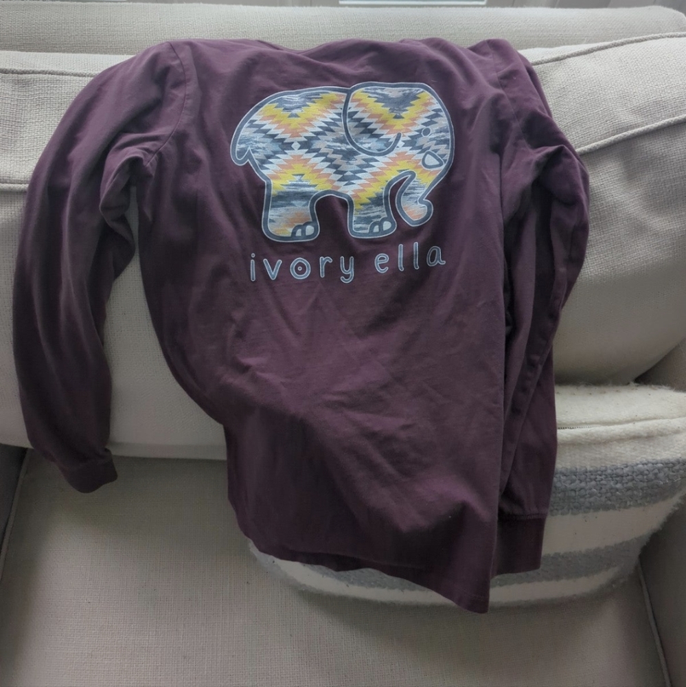 Ivory Ella XS t shirt nwot